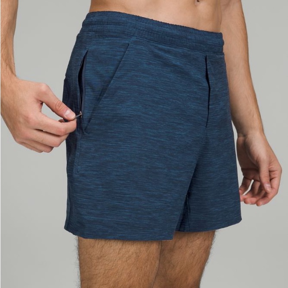 LULULEMON PACE BREAKER LINERLESS SHORT ~ SIZE SMALL - Picture 2 of 14